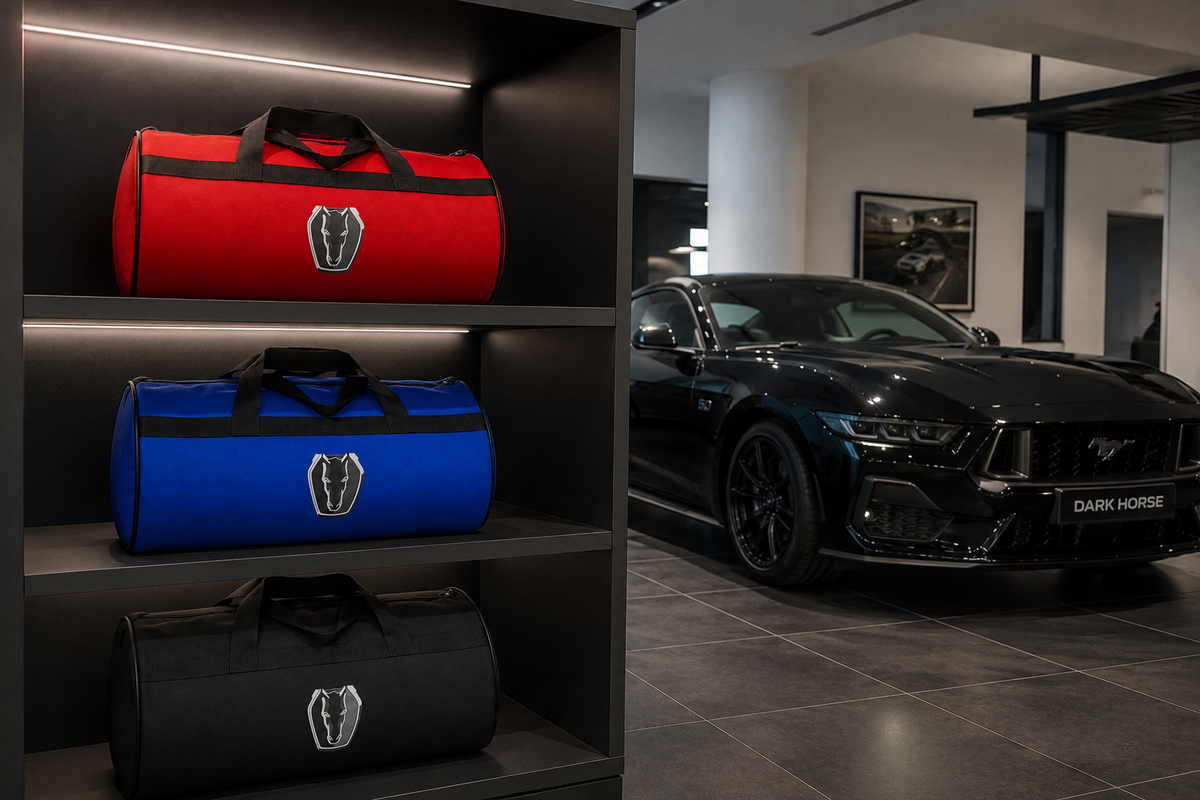 MUSTANG ( DARK HORSE - RTR ) Auto Reisetasche Kofferraumtasche 30 × 50 cm