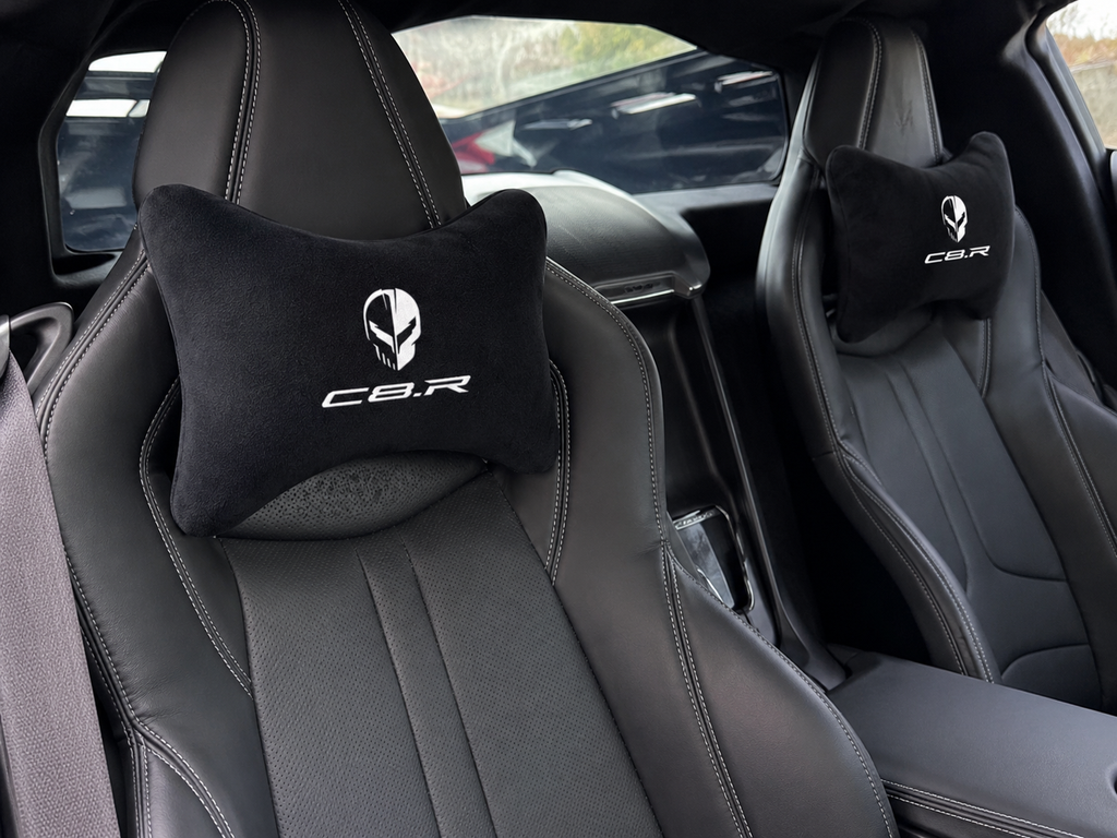 Corvette ( JAKE SKULL-C8.R1-Z06-Stingray-Z07-ZR1-Z51-E RAY ) Premium Auto Nackenkissen 2er Set