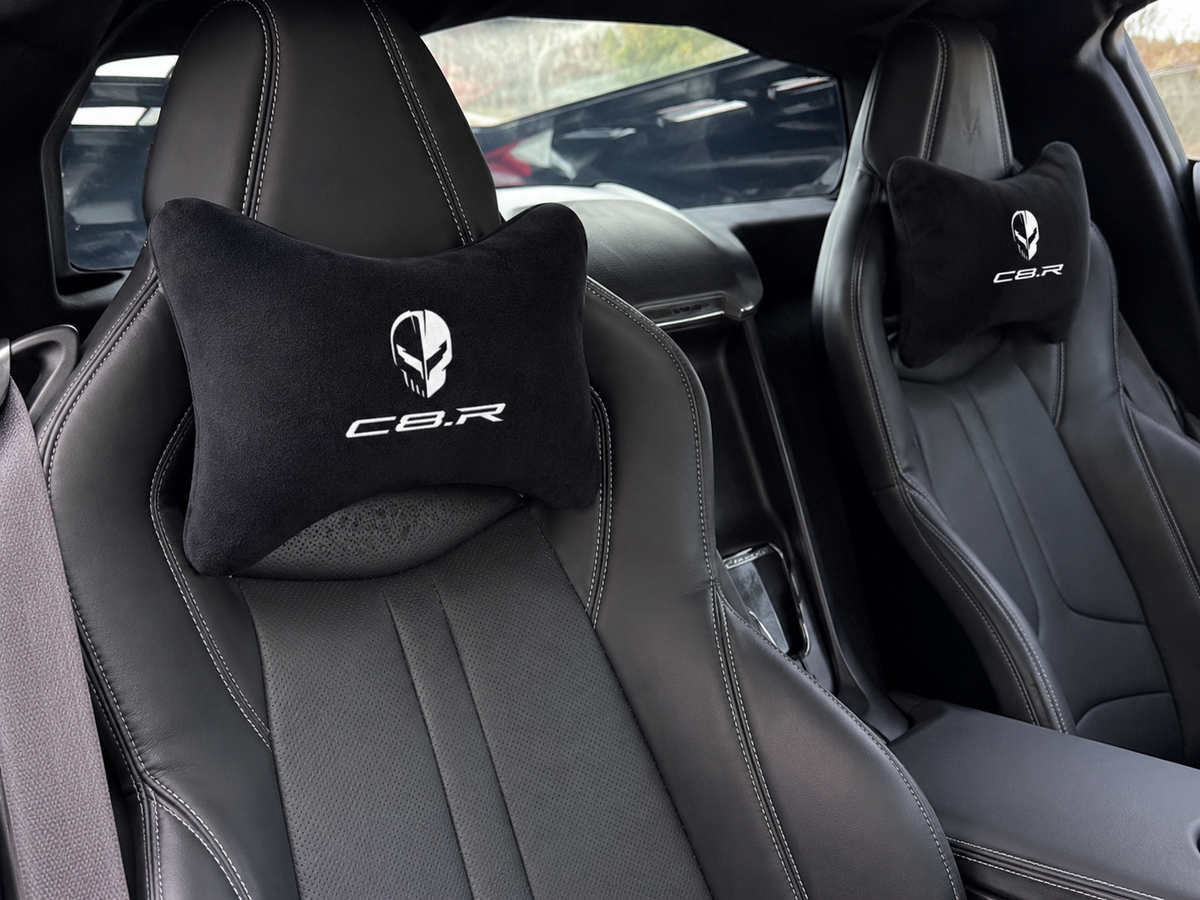 Corvette ( JAKE SKULL-C8.R1-Z06-Stingray-Z07-ZR1-Z51-E RAY ) Premium Auto Nackenkissen 2er Set