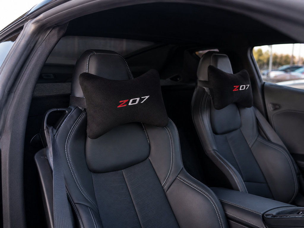 Corvette ( JAKE SKULL-C8.R1-Z06-Stingray-Z07-ZR1-Z51-E RAY ) Premium Auto Nackenkissen 2er Set