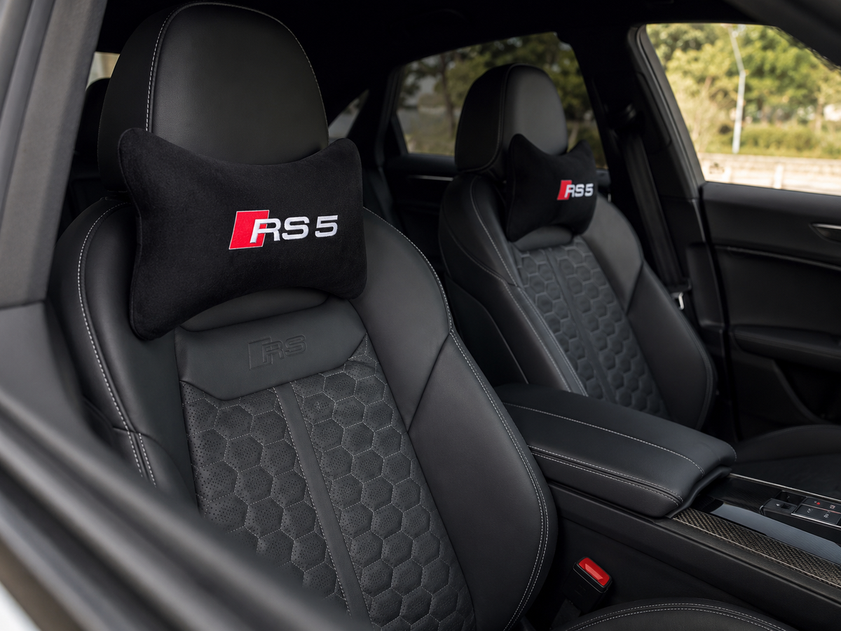Audi ( R8-RSQ3-RSQ8-RS3-RS4-RS5-RS6-RS7 ) Premium Auto Nackenkissen 2er Set