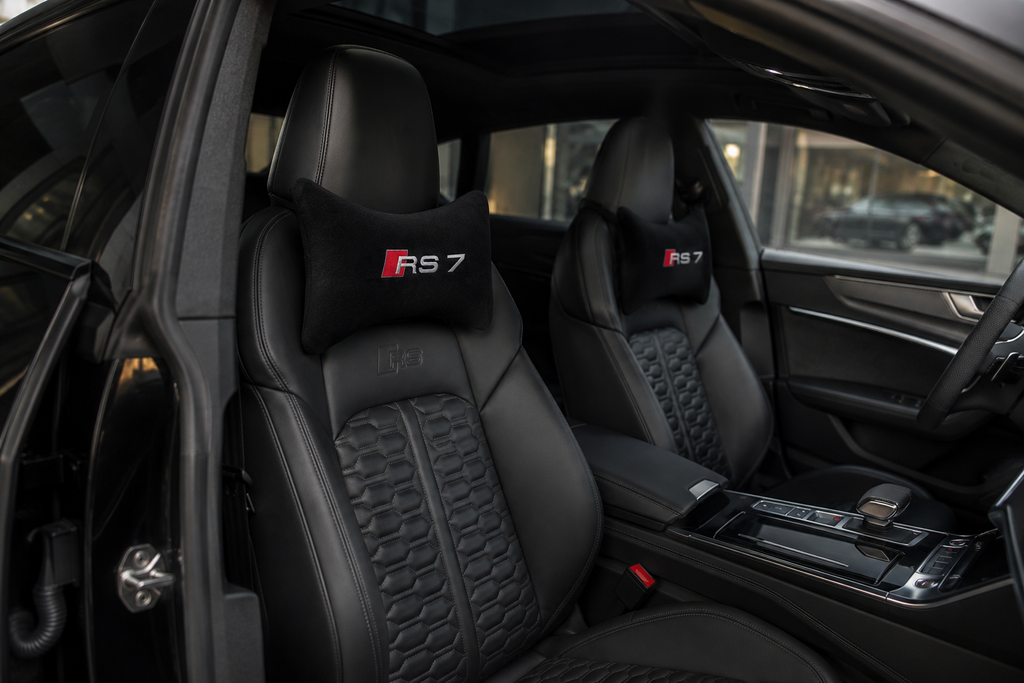 Audi ( R8-RSQ3-RSQ8-RS3-RS4-RS5-RS6-RS7 ) Premium Auto Nackenkissen 2er Set