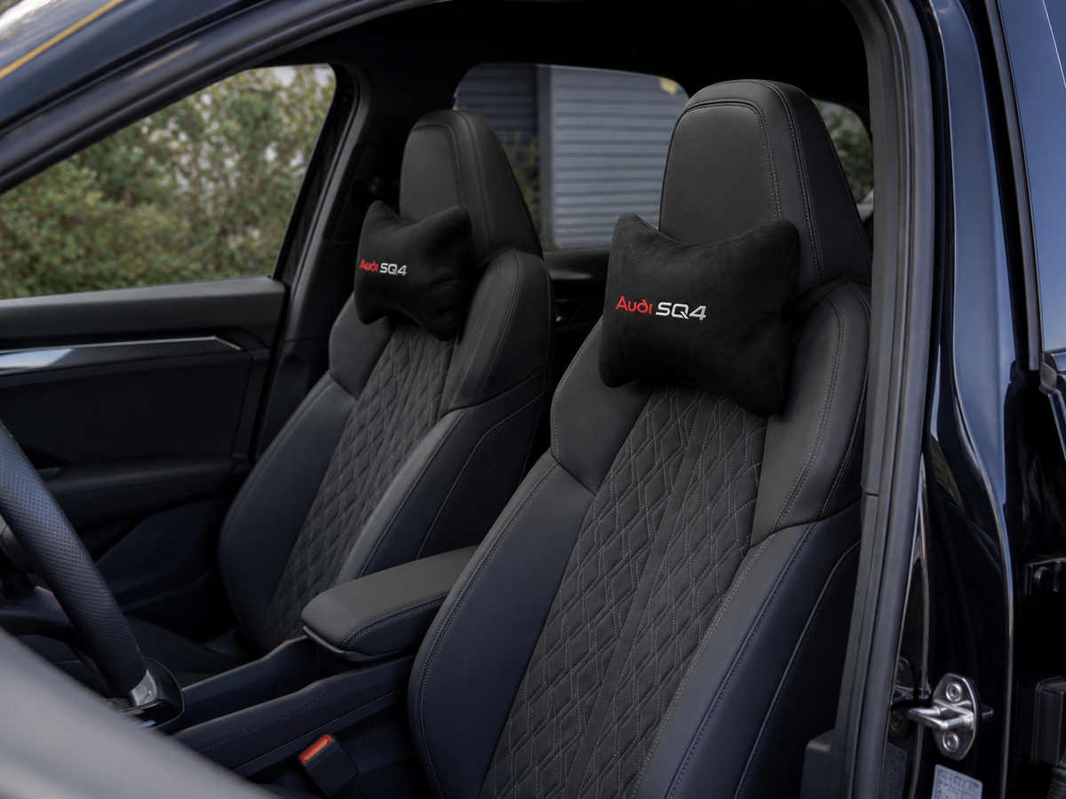 Audi ( TT-SQ2-SQ3-SQ4-SQ5-SQ6-SQ7-SQ8 ) Premium Auto Nackenkissen 2er Set