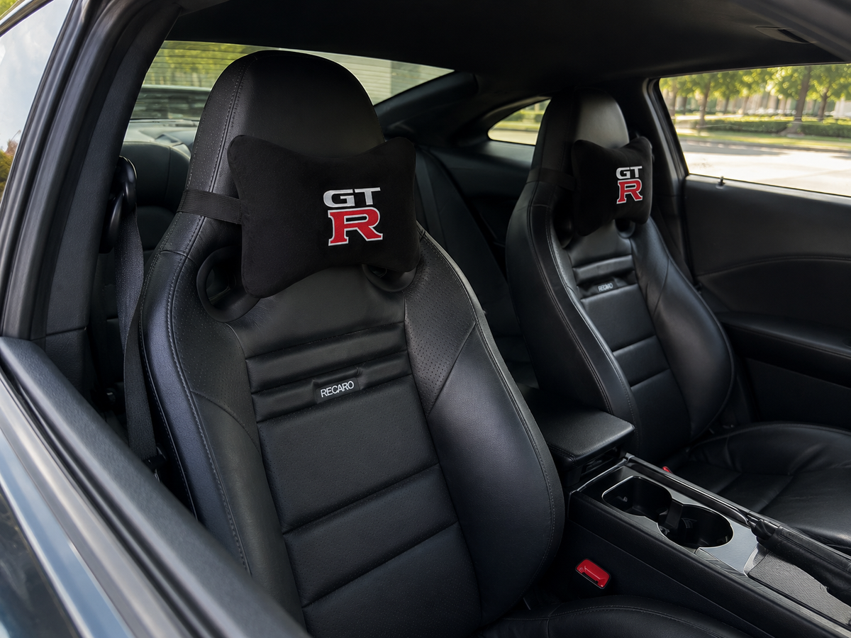 Nissan ( GT-R ) Premium Auto Nackenkissen 2er Set