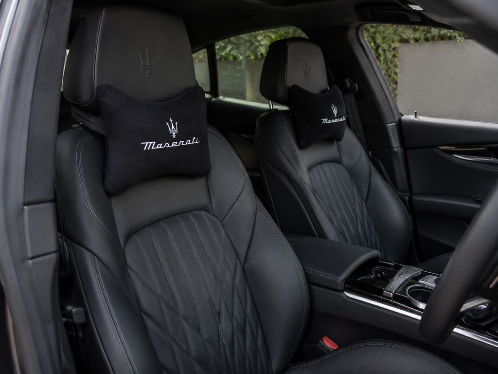 Maserati Premium Auto Nackenkissen 2er Set