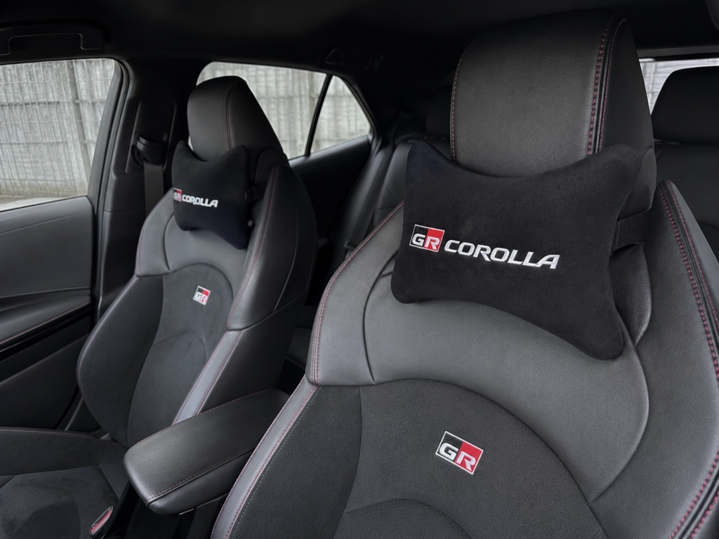 TOYOTA ( GR SUPRA-GR COROLLA-GR YARİS-GR86-SUPRA ) Premium Auto Nackenkissen 2er Set