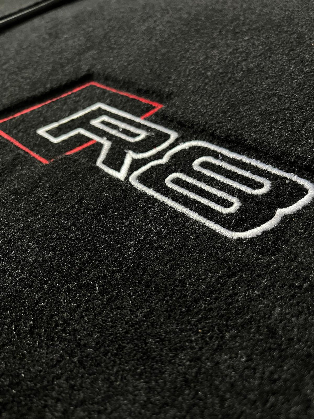 Audi R8 Fußmatten Maßgeschneidert für alle Modelle