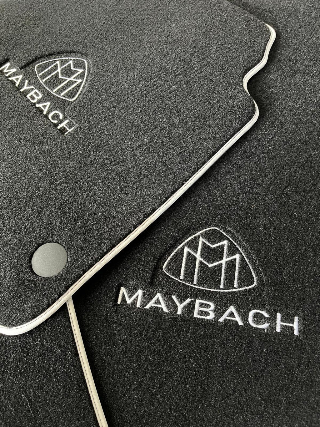 MAYBACH Fußmatten Maßgeschneidert für alle Modelle